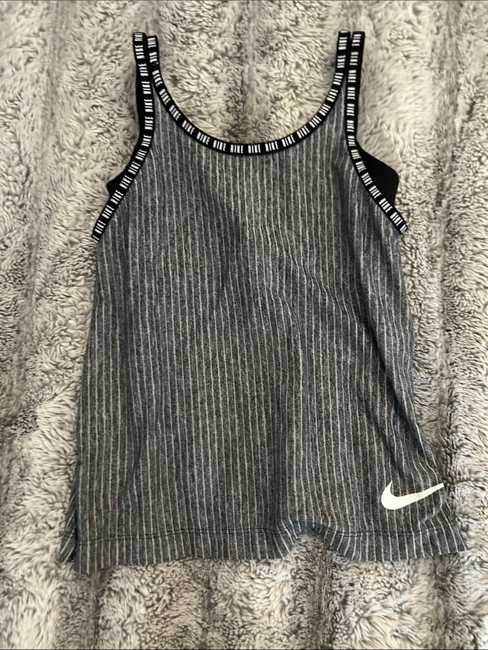 Nike Girls Dri-FIT Tank Top & Colorblock Leggings 2-Piece Set XS/S